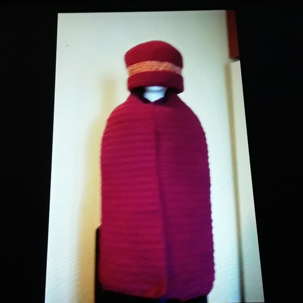 Hat and scarf set